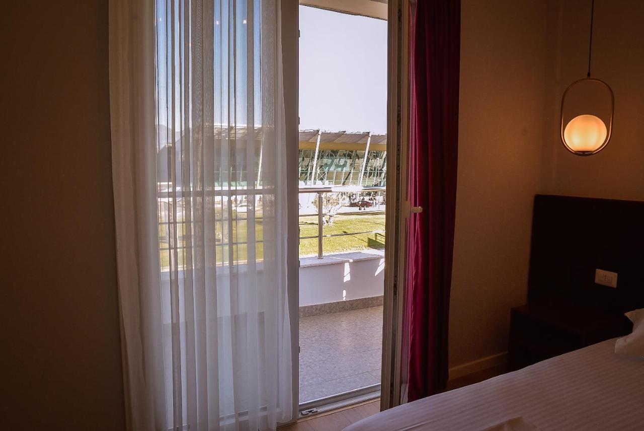 Hotel Jurgen Rinas Buitenkant foto